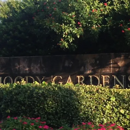 Moody Gardens Hotel Spa And Convention Center-3