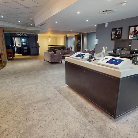 Village Hotel Cardiff-3