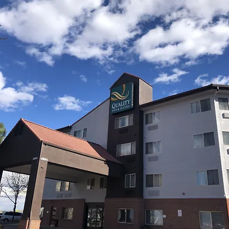 Quality Inn & Suites Denver International Airport-3