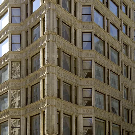 Staypineapple, An Iconic Hotel, The Loop-2