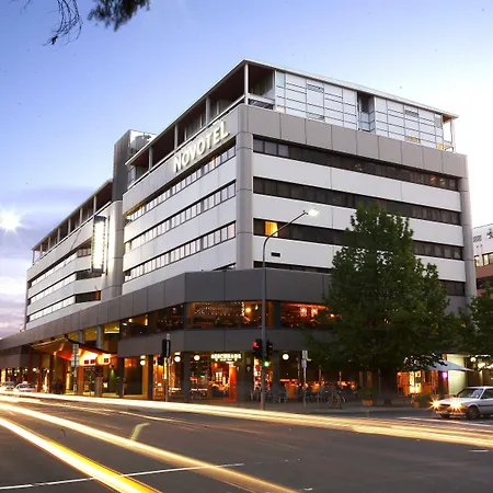 Novotel Canberra-2