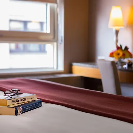 Hotel Giraffe By Library Hotel Collection-2