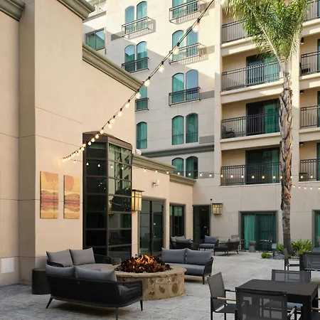 Courtyard By Marriott Los Angeles Pasadena Old Town-2