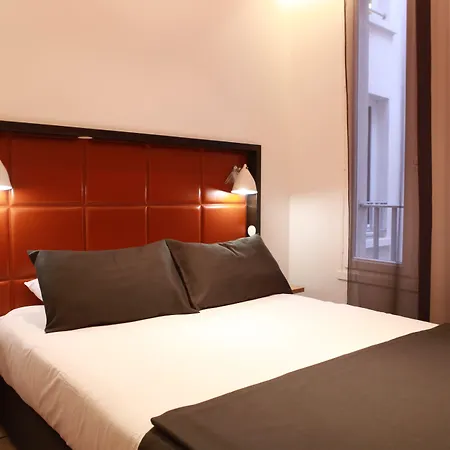 Hotel Aulivia Opera-3