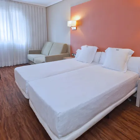 Num Hotel-2