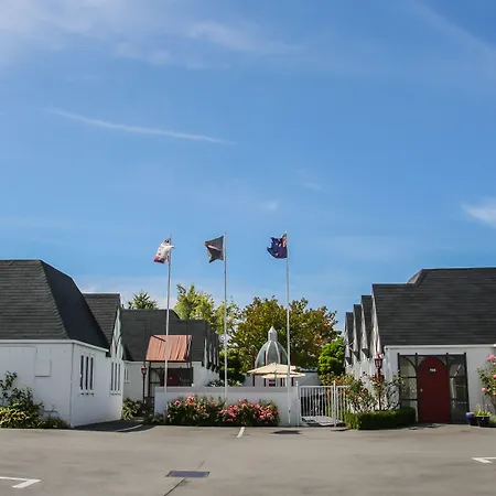 Camelot Motor Lodge-2
