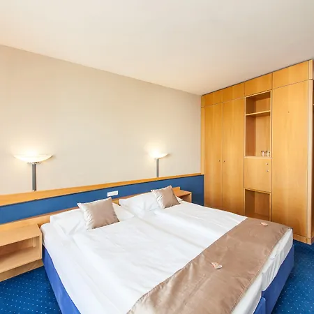 Novum Hotel Kavalier-3