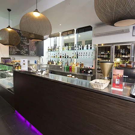 Park Regis Griffin Suites-2