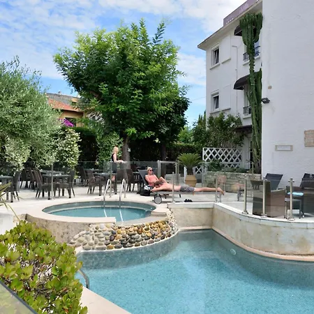 Hotel La Villa Cannes-3