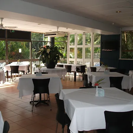 Cairns Plaza Hotel-2