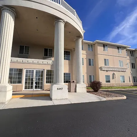 Mainstay Suites Madison Airport-3