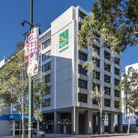 Quality Hotel Ambassador Perth-3