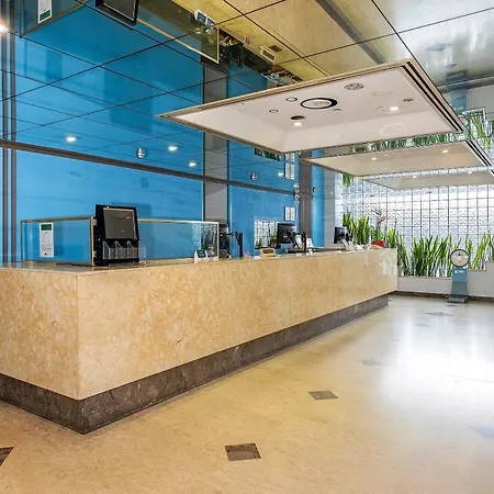 Quality Hotel Ambassador Perth-2