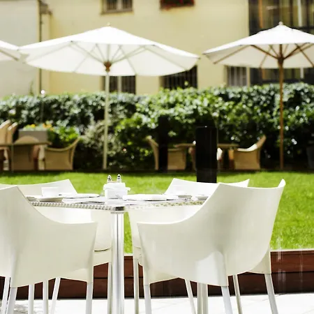 Hotel Josef-3