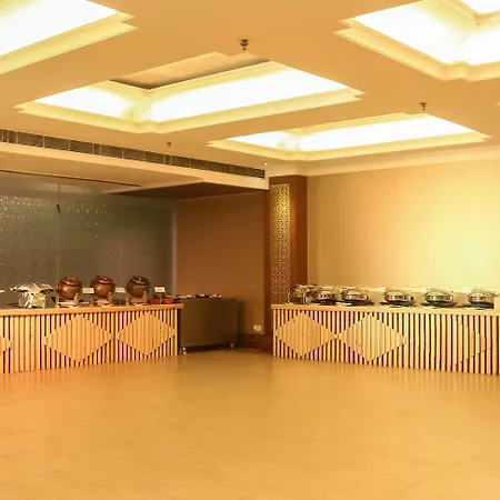 Dee Marks Airport Hotel & Resorts-2
