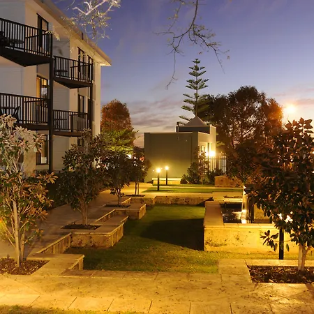 Lodestar Waterside Apartments-2