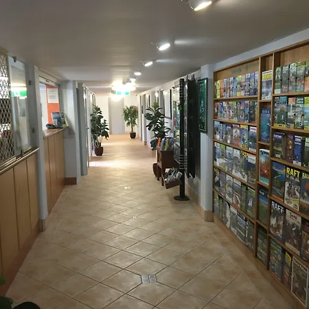 Coral Towers Holiday Suites-2
