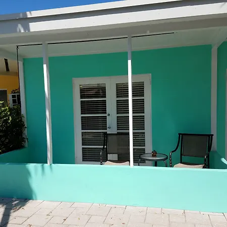 Alexander Palms Court - No Hidden Resort Fees!-2