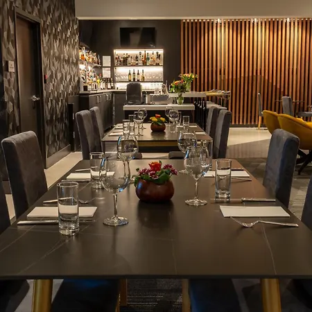 Champions Club And Hotel, Houston Westchase-2