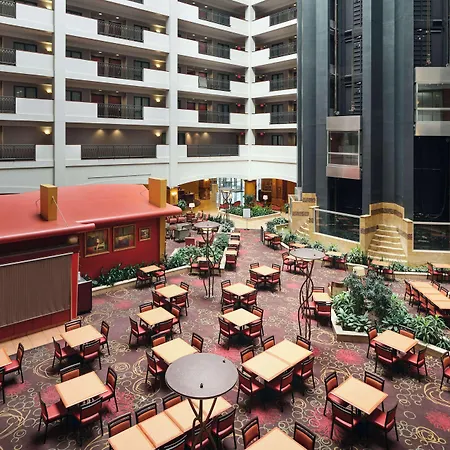 Embassy Suites By Hilton Hampton Convention Center-3