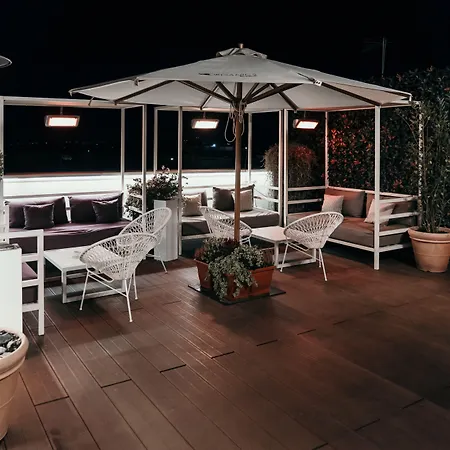 The Independent Hotel-3