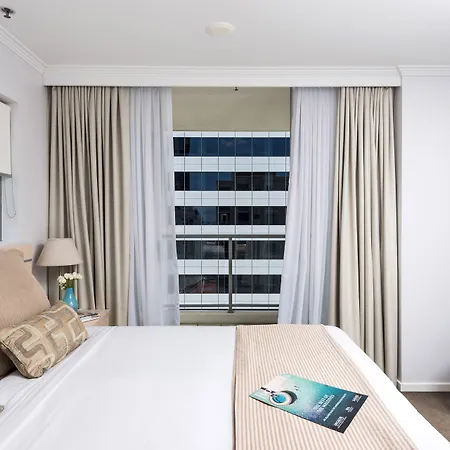 Oaks Brisbane Lexicon Suites-2