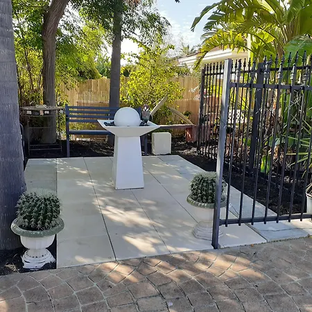 Palms Bed & Breakfast-2