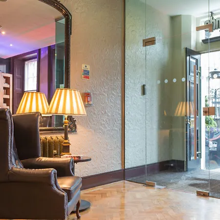 Le Monde Hotel-3