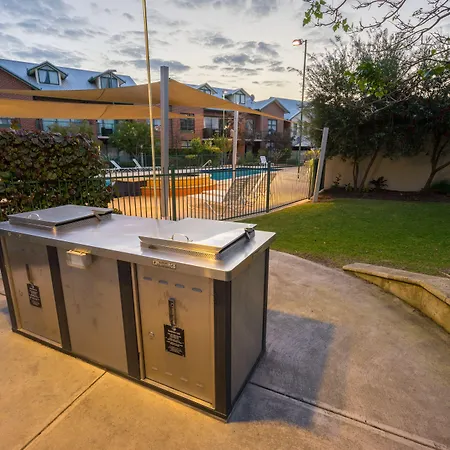 Perth Ascot Central Apartment Hotel Official-2