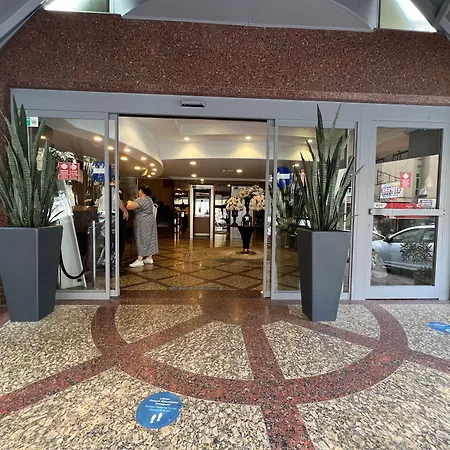 All Seasons Hotel-3