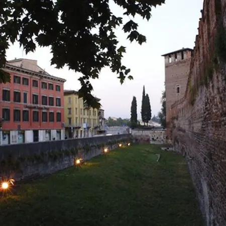 Verona House Aparthotel-2
