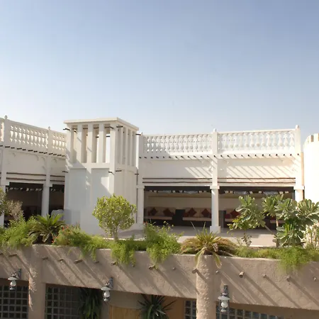 Al Liwan Suites-3