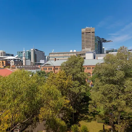 Metro Aspire Hotel Sydney-2