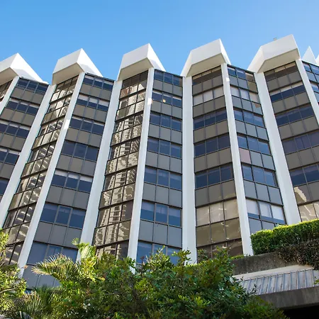 Tiki Hotel Apartments Surfers Paradise-2