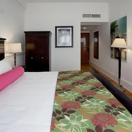 Hotel Gibbs Downtown Riverwalk-2