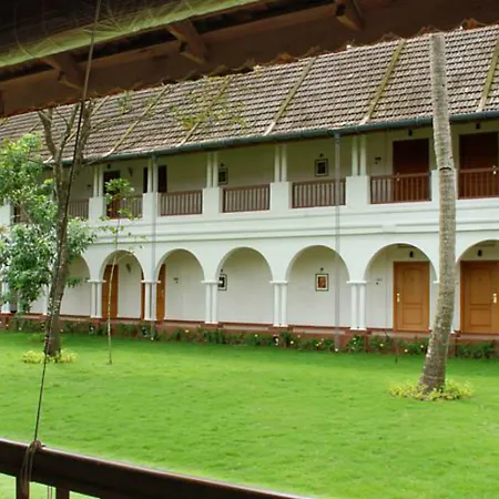Lemon Tree Vembanad Lake Resort, Kerala-2