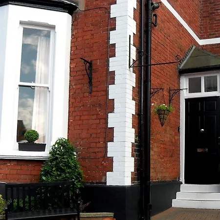 Powys Lodge-3