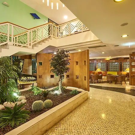 Oceanus Aparthotel-3