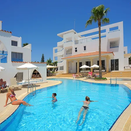 Petrosana Hotel Apartments-3