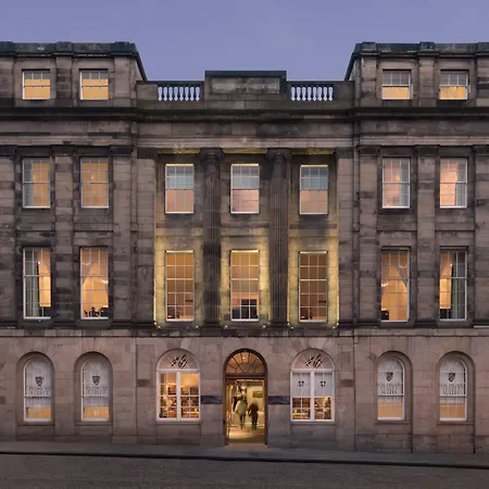 Princes Street Suites-3