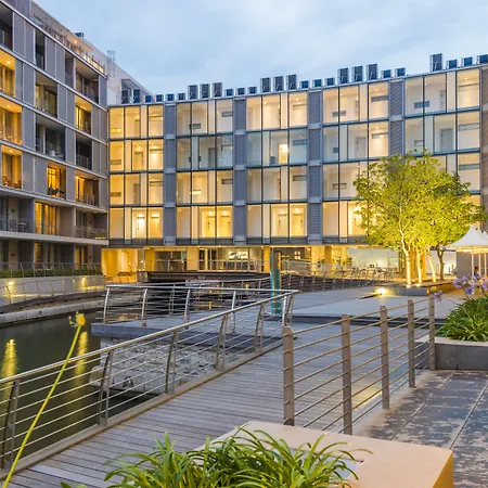 Aha Harbour Bridge Hotel & Suites-2