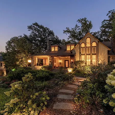 Stonehurst Place Bed & Breakfast-2