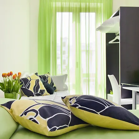 Sorrento Flats-2