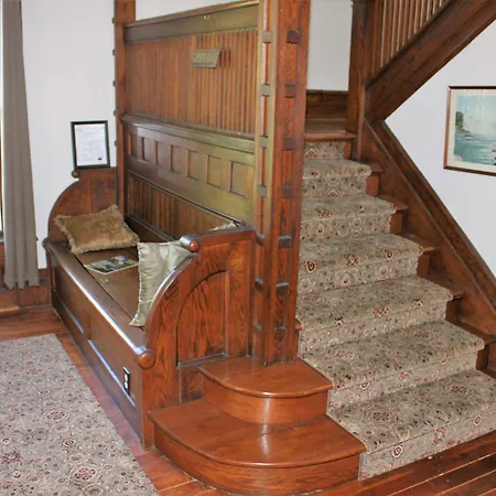 Green Oaks B&B-2