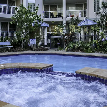 Surfers Beach Holiday Apartments-3
