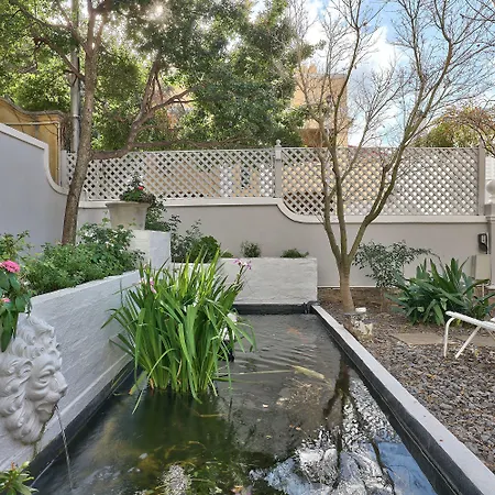 Parker Cottage Guesthouse-2