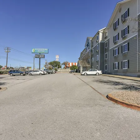 Woodspring Suites Austin North I-35-2