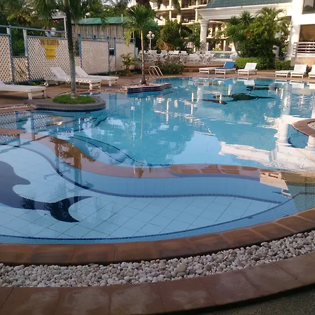 The Camelot Hotel Pattaya-3