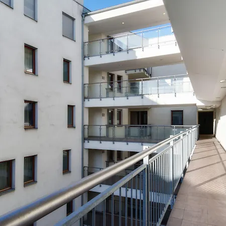 Trendy Deluxe Apartments-2