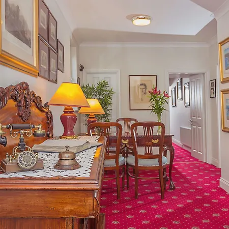 Abbey Lodge-2